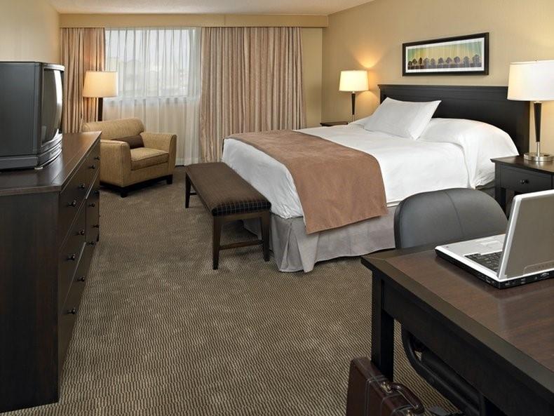 Baymont By Wyndham Red Deer Hotell Rom bilde